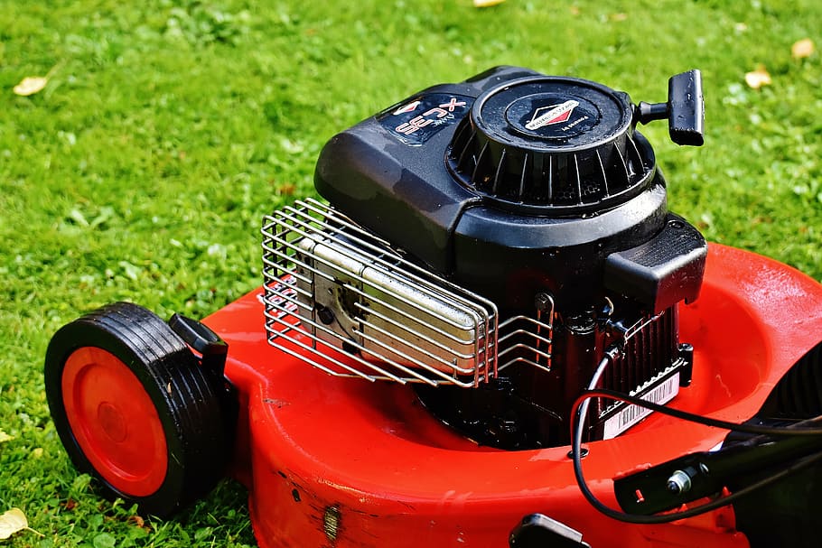 How to Stop a Lawn Mower from Smoking